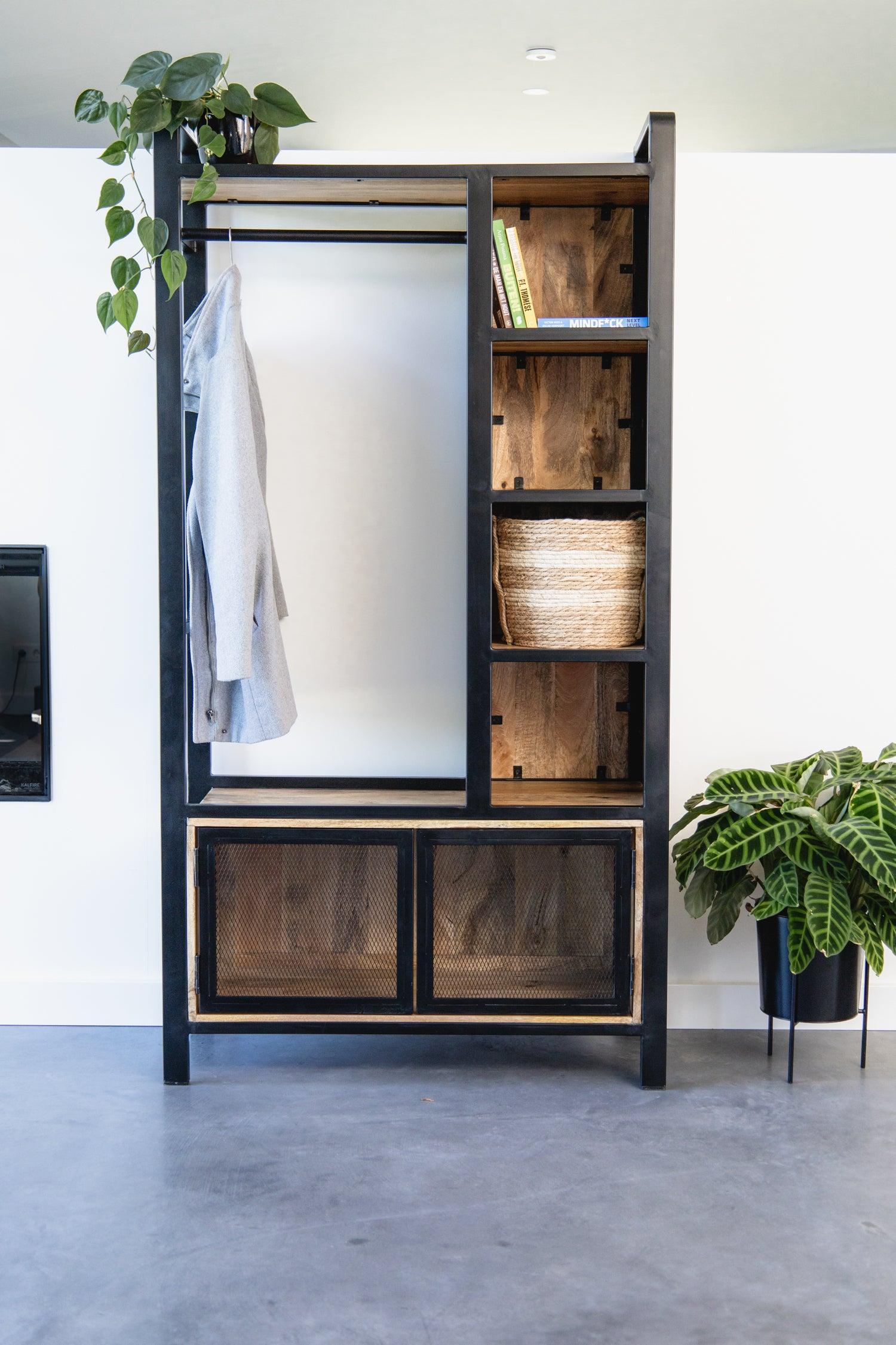 Garderoberek met rail en schappen Industrieel Design | Mangohout en Staal | 100x40x190cm