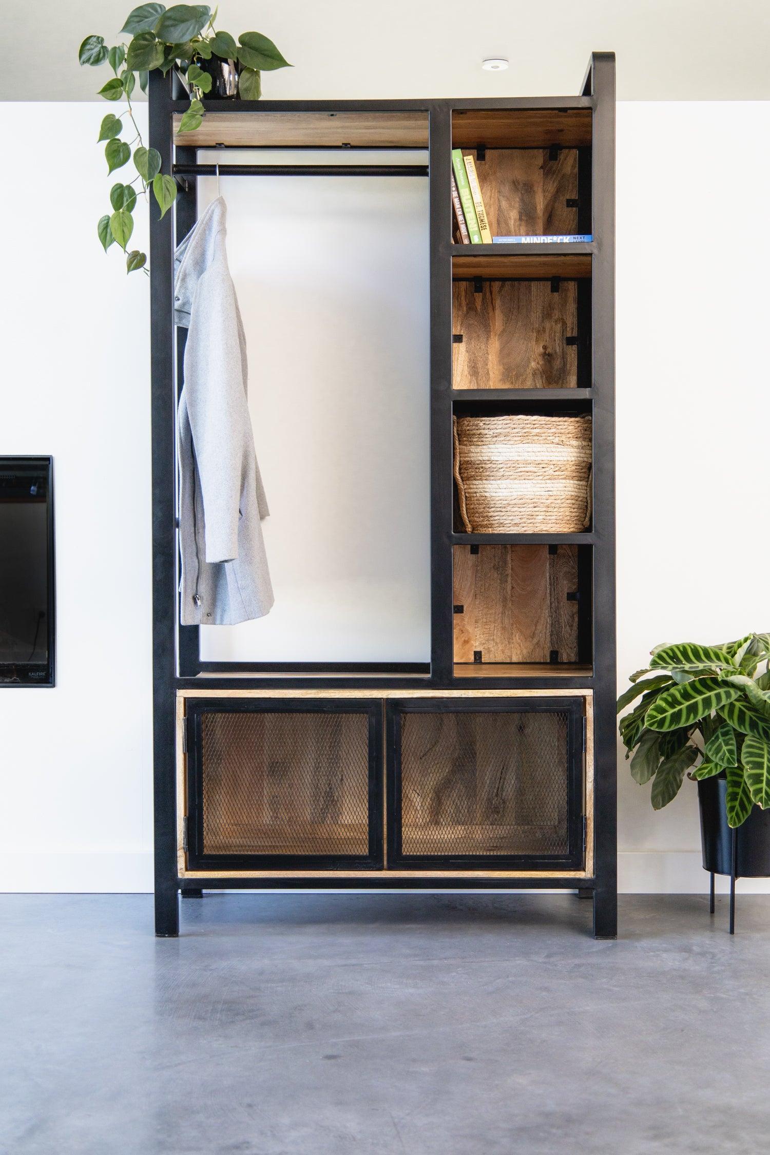 Garderoberek met rail en schappen Industrieel Design | Mangohout en Staal | 100x40x190cm