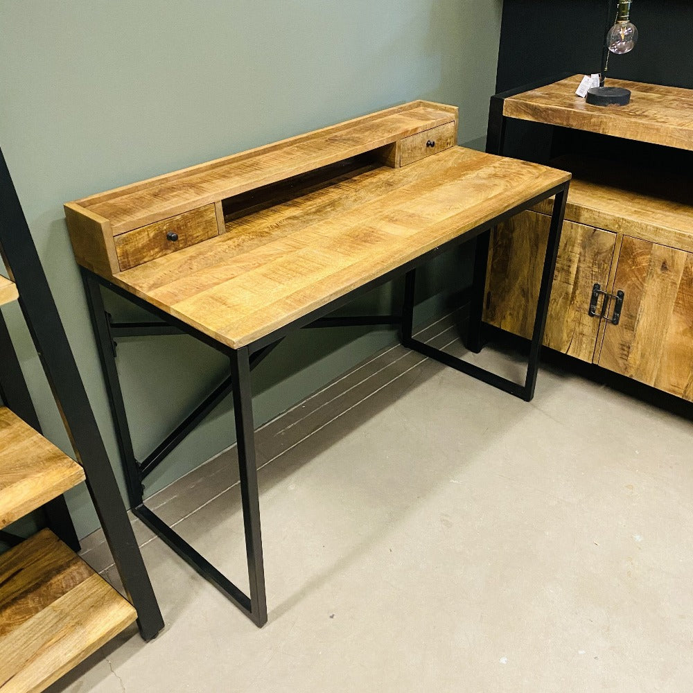 Bureau / werktafel Industrieel Design | Mangohout en Staal | 120x55x90cm - Industrieelinhuis.nl