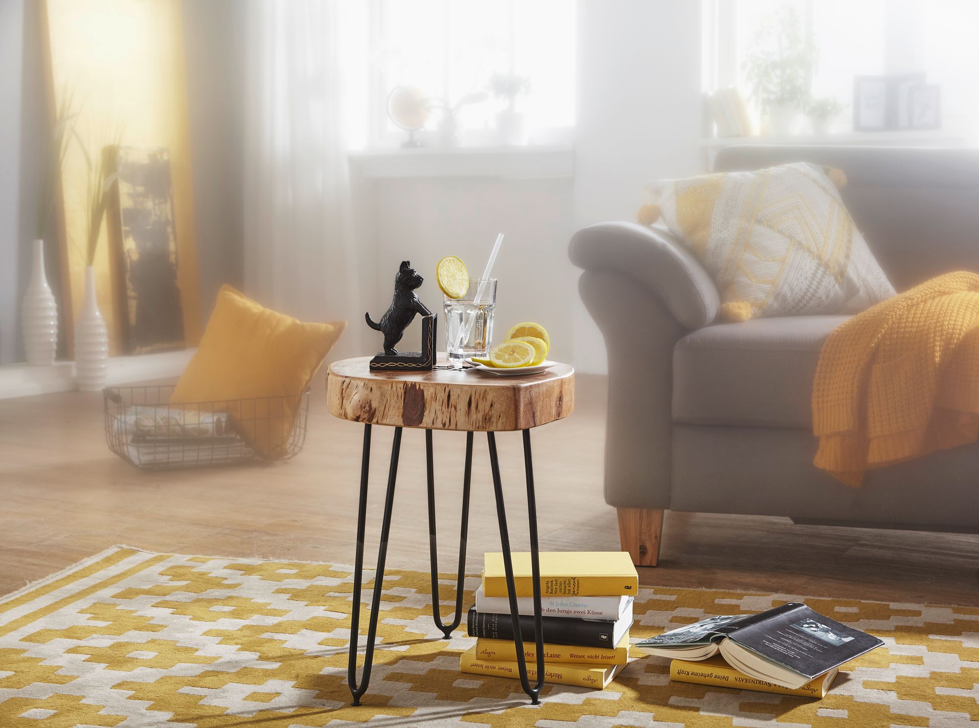 Massief houten acacia salontafel met haarspeldpoten 35 x 35 cm | ronde salontafel