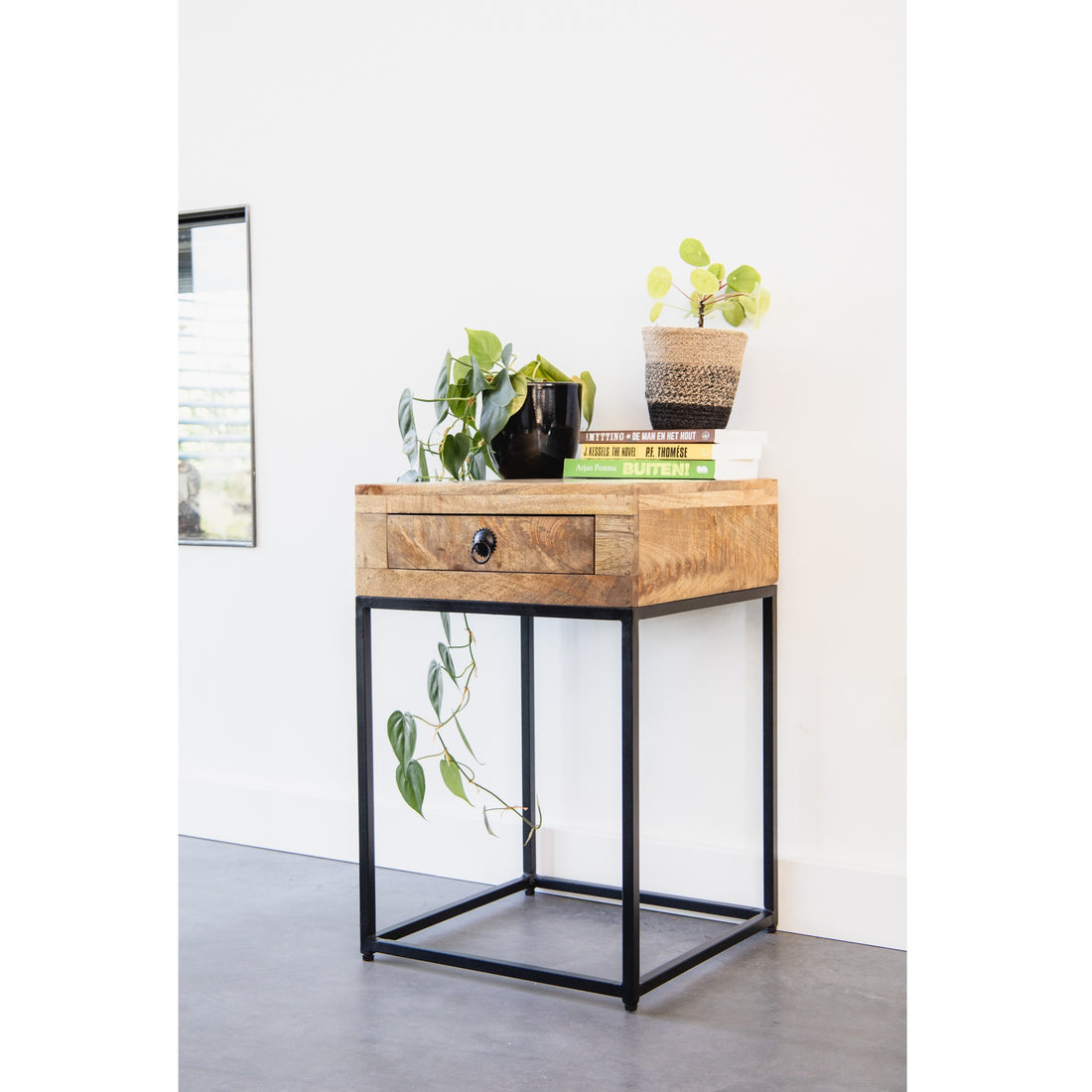 Nachtkastje met lade Industrieel Design | Mangohout en Staal | 40x40x60cm