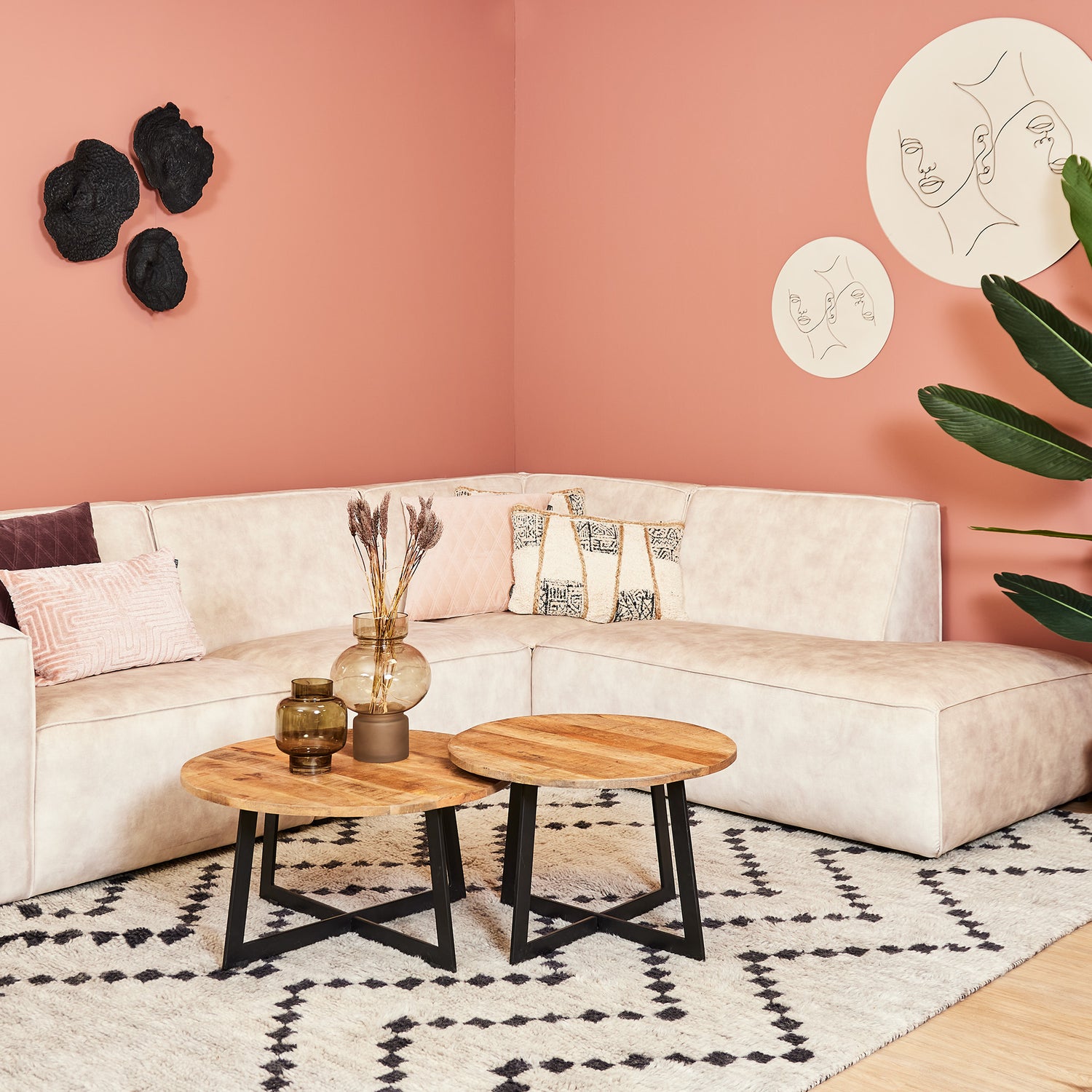 Mangohout salontafel set van 2 | Zwart staal en mangohout | Ø 70 cm