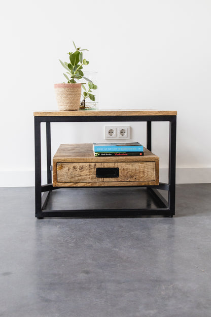 Salontafel Bijzettafel Industrieel Design | Mangohout en Staal | 60x60x45
