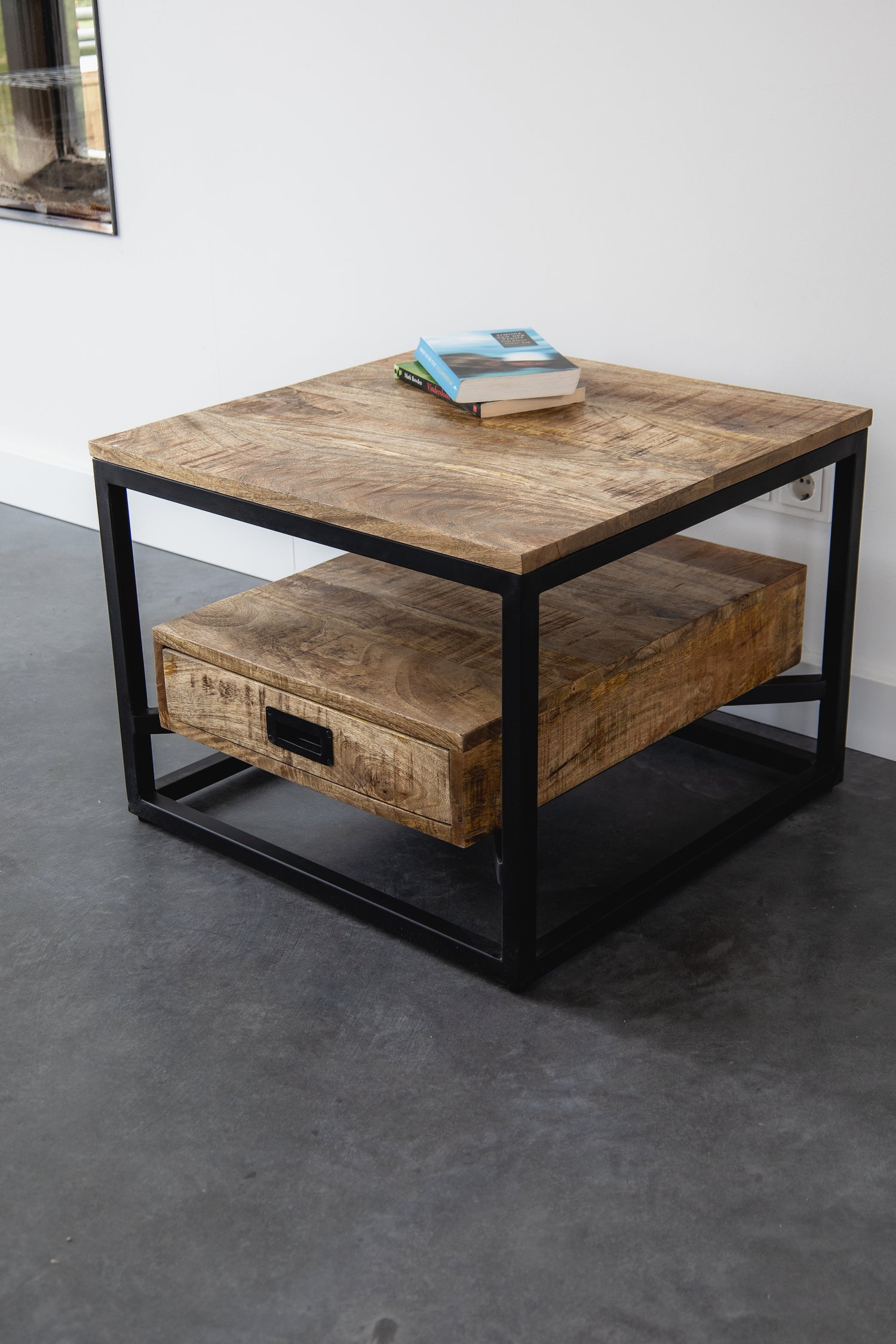 Salontafel Bijzettafel Industrieel Design | Mangohout en Staal | 60x60x45