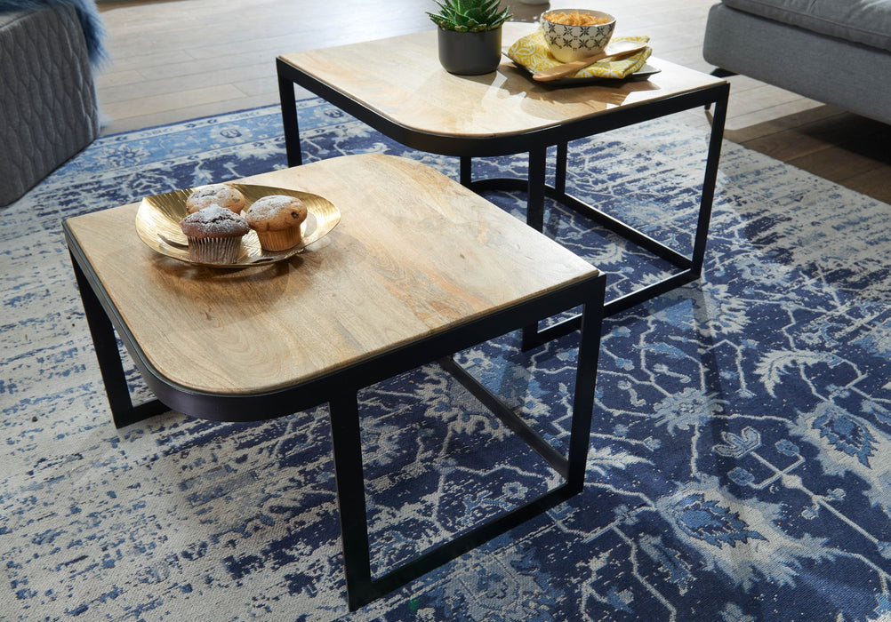 Couchtisch 2er Set Mango Massivholz / Metall Wohnzimmertisch Hell | Industrial Satztisch Beistelltisch Metallbeine Schwarz | Tischset 2-teilig Satztisch Holz - Industrieelinhuis.nl