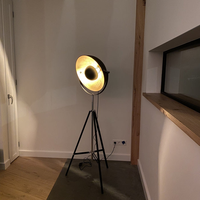Vloerlamp / Driepoot - Studiolamp Industrieel Design | Zwart met Goud | 179cm - Industrieelinhuis.nl