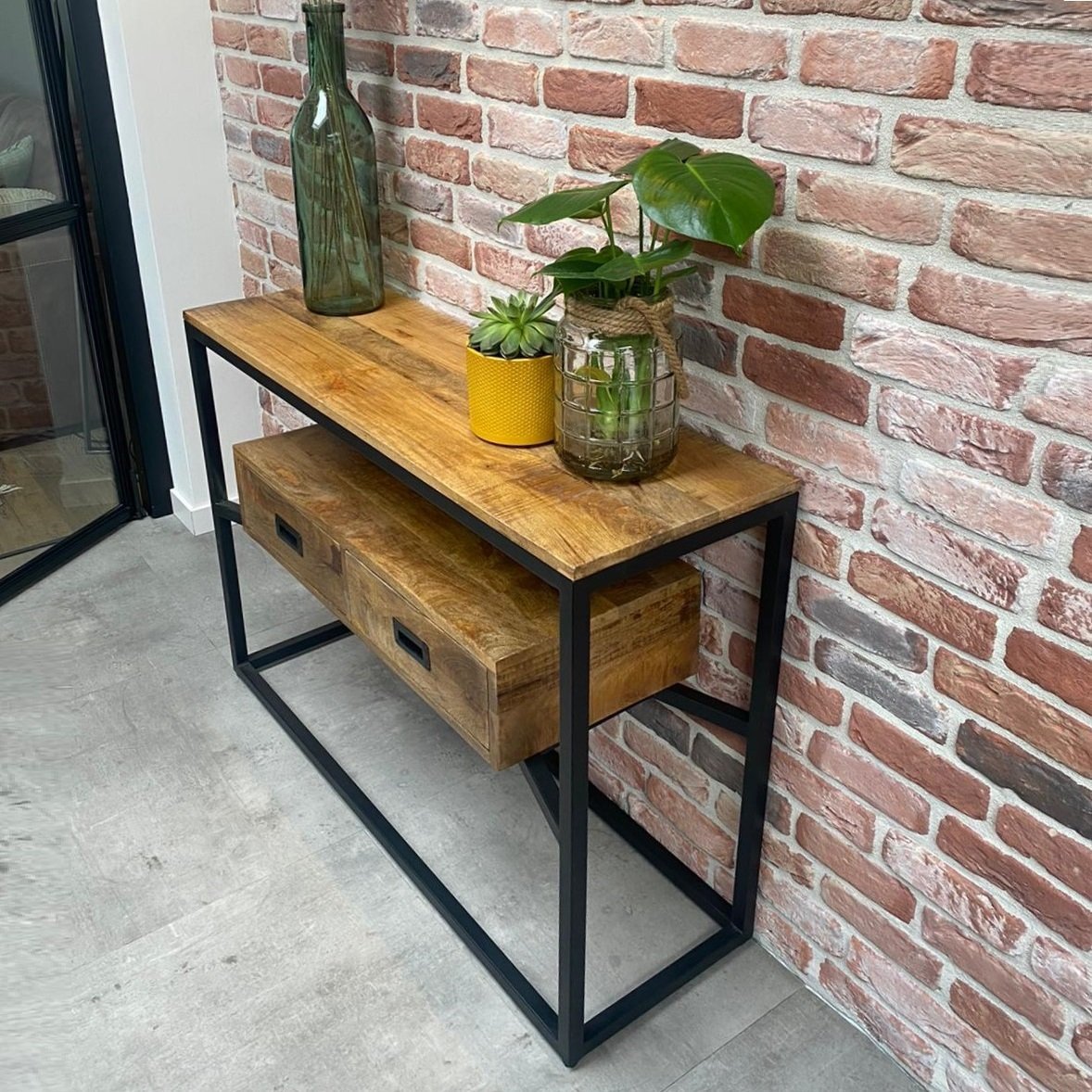 Sidetable mangohout met twee lades | Mangohout en Staal | 110x35x77
